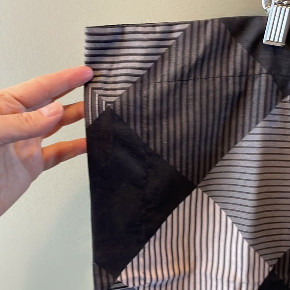 (2) Never Used Pillow Case Matching Abstract Strip Square Polyester Decorative - Picture 6 of 8